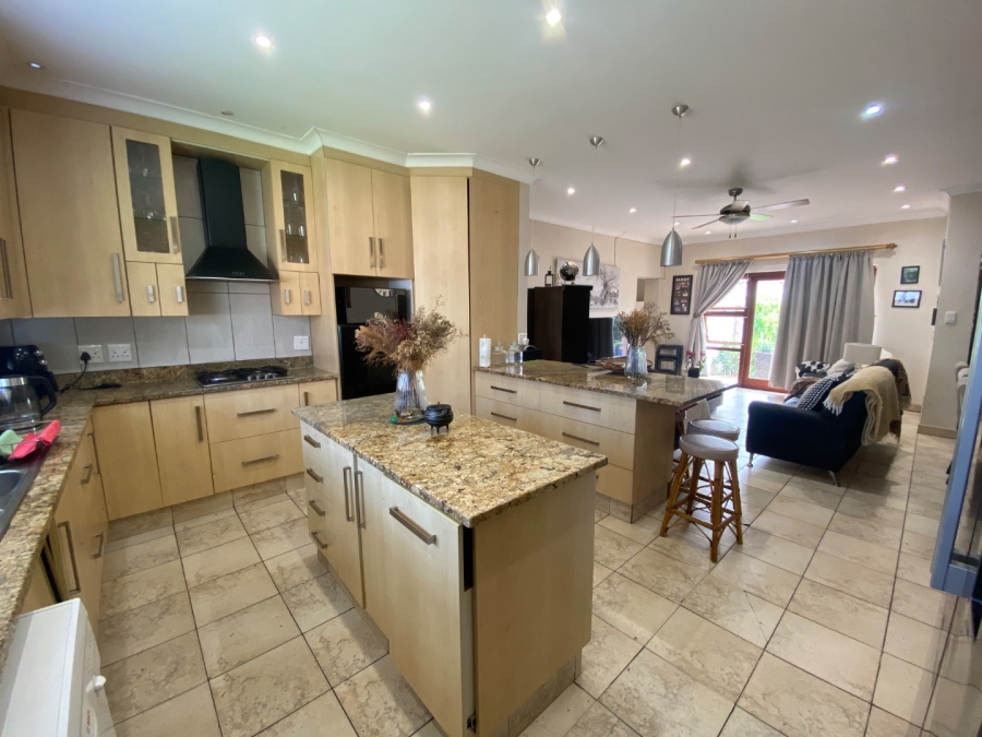 To Let 3 Bedroom Property for Rent in Chiselhurst Eastern Cape